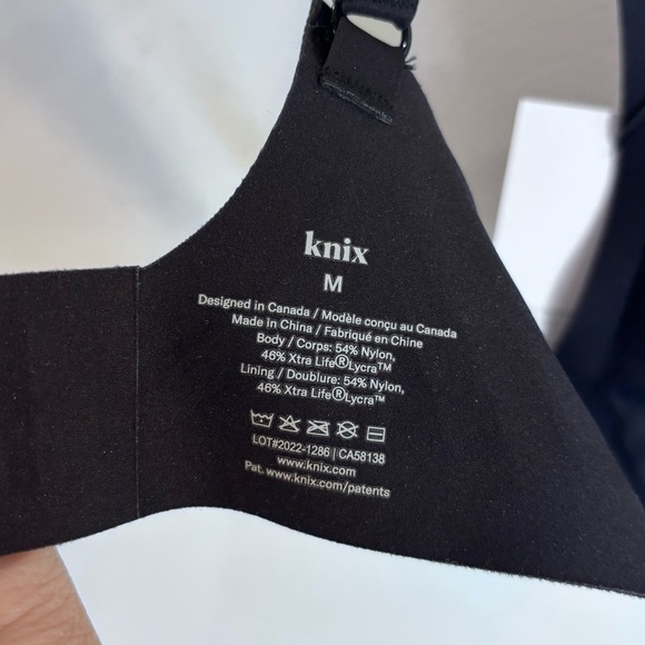 KNIX Sz M Smooth Everyday Bra Removable Pads Adjustable Straps & Back Black NEW - Picture 7 of 9